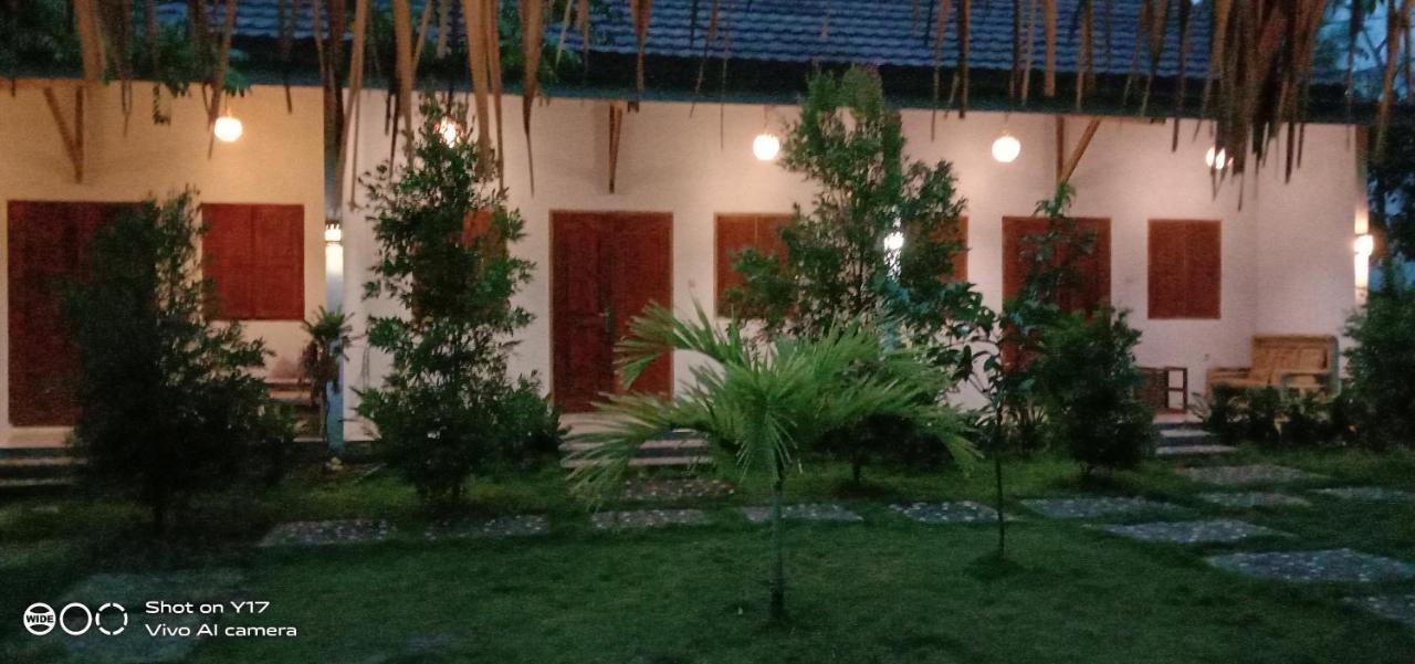 Sentul Hostel Kuta  Esterno foto